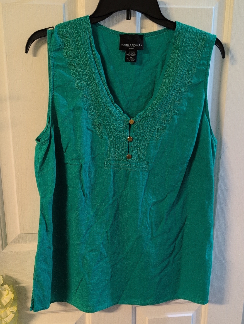 Cynthia Rowley Embroidered V-Neck Sleeveless Camisole